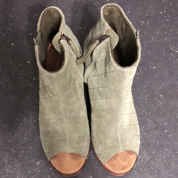 Toms heels - Picture 2 of 3